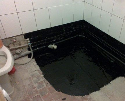 Гидроизоляция ванной комнаты под плитку: что лучше использовать под кафель