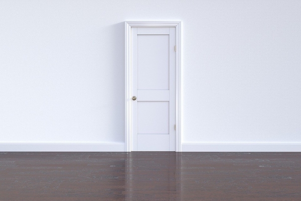 
                                Как установить межкомнатную дверь без порога: инструкция из 8 шагов                            