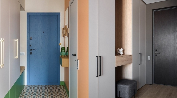 
                                Учимся у дизайнеров: 10 красивых способов оформить входную дверь                            